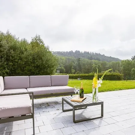 別荘 Maison Familiale A ディナン