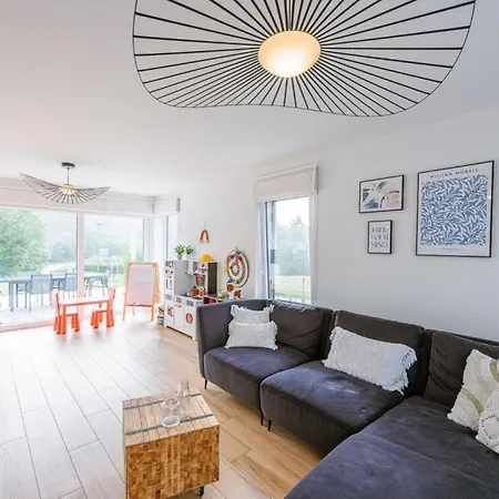 Maison Familiale A ディナン